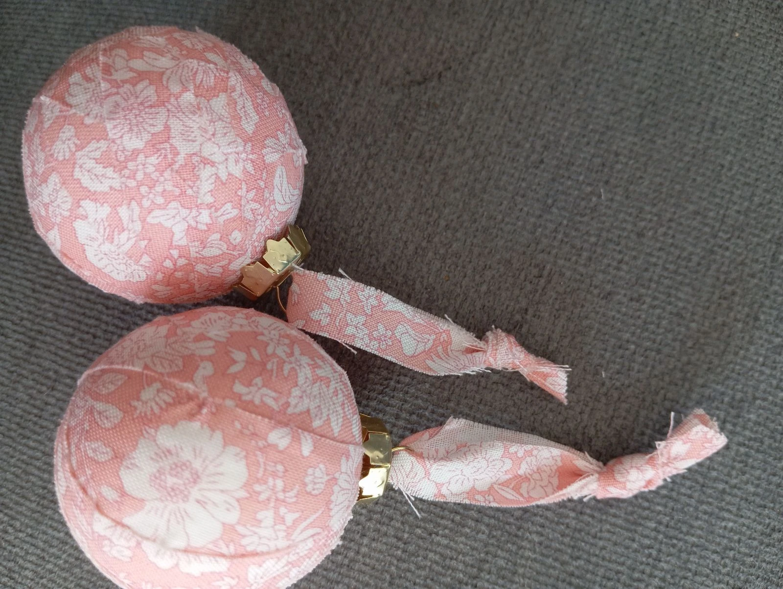 Twee kleine liberty kerstbollen – photo 3